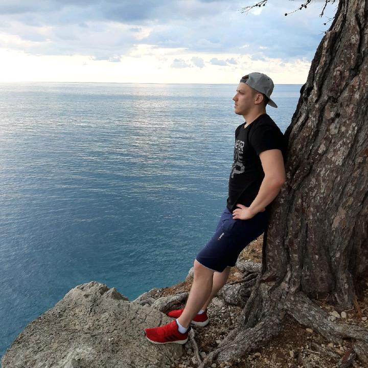 Алов Дмитрий
