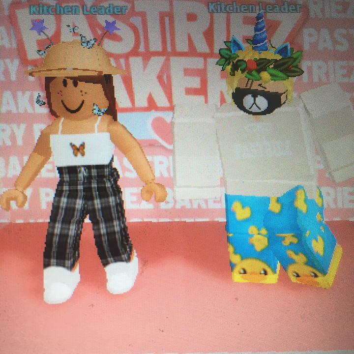 Roblox Pastriez Twins Simply Darcy Tiktok Profile - roblox twins