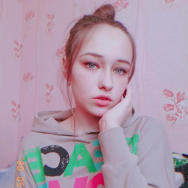 Кристи третья девушка. Кристи а. "третья девушка"