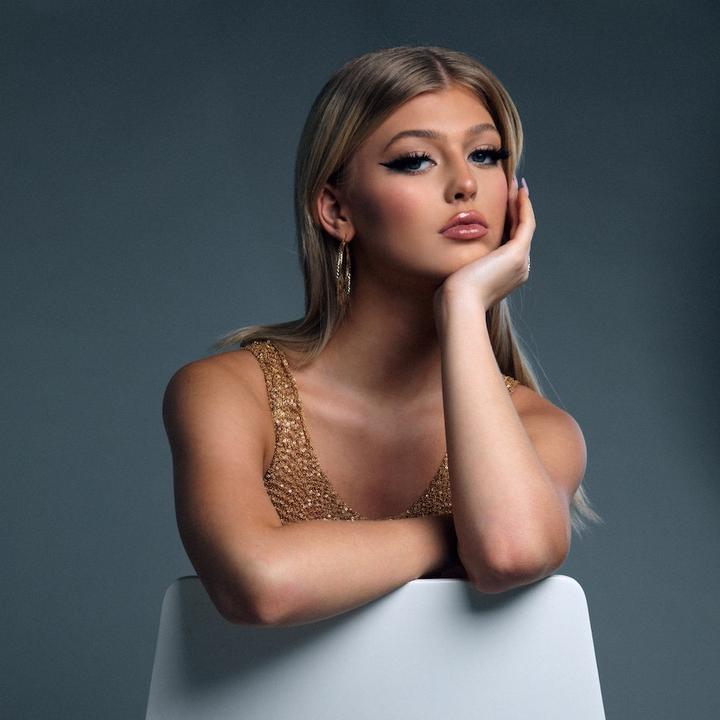 Loren Gray Lorengray Official Tiktok Watch Loren Gray S Newest Tiktok Videos - at robloxstarr tiktok following profiles tikvid