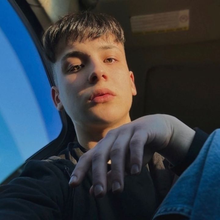 БУТОВСКИЙ @butovskyyy