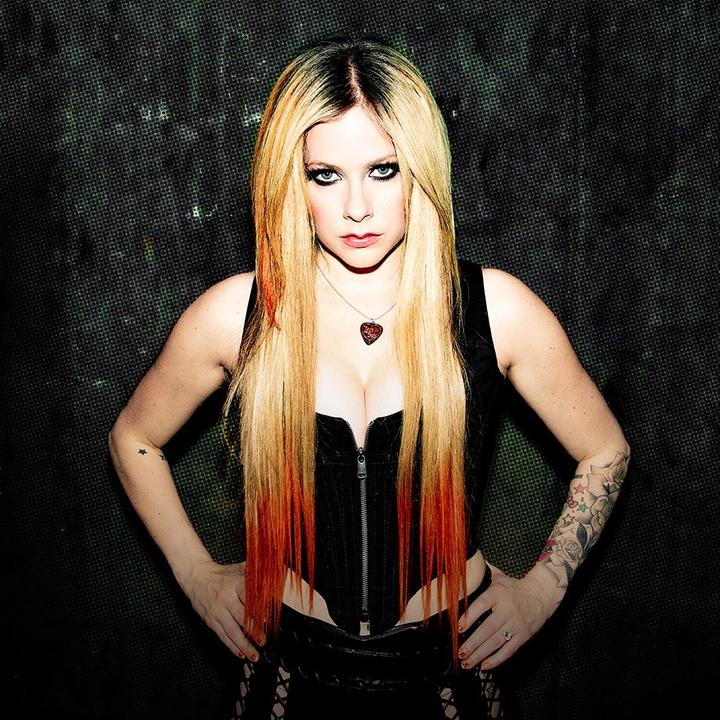 Avril Lavigne @avrillavigne