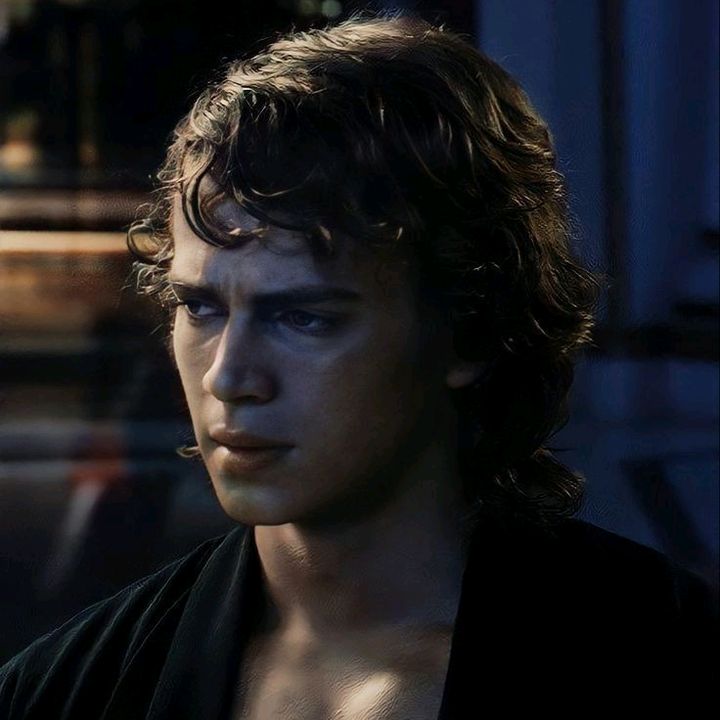 Anakin Skywalker @anakinvaderz