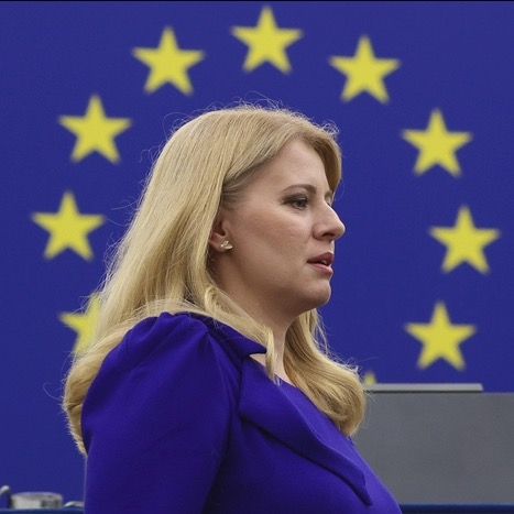 𝐙𝐮𝐳𝐚𝐧𝐚 𝐂𝐚𝐩𝐮𝐭𝐨𝐯𝐚 @zuzka_caputova