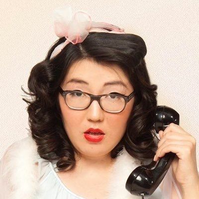 Jenny Han @jennyhan