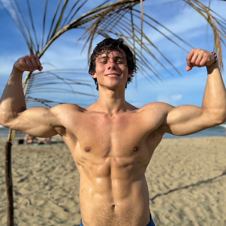 Noah Quirós @noah_quiros