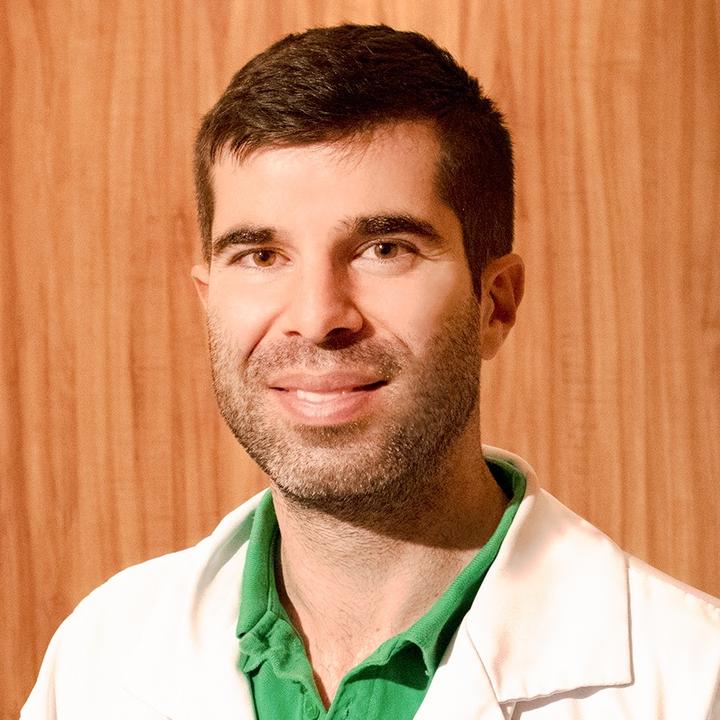 Ricardo Kores l Infectologista @dr.ricardokores