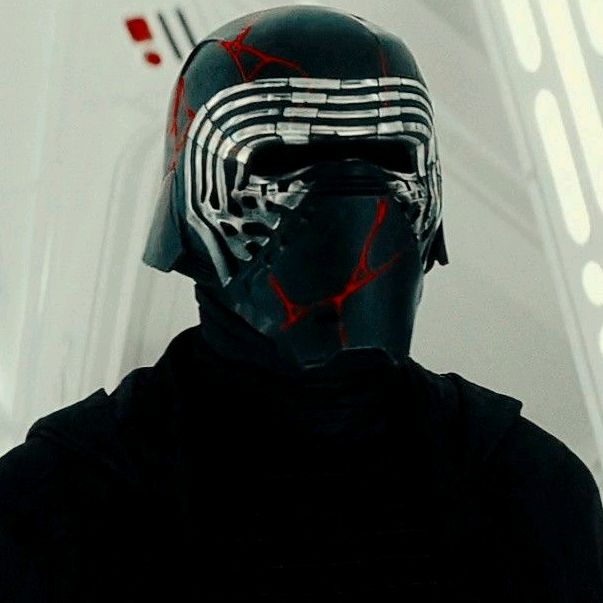 Kouri @kylo_ren766