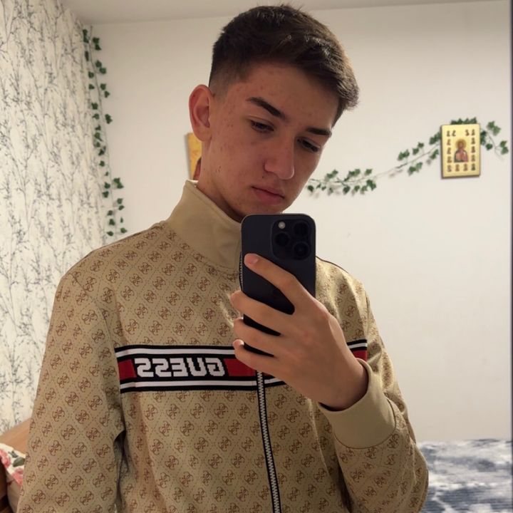 💎𝖎𝖔𝖓𝖚𝖙̦💎 @the_legend_ionut