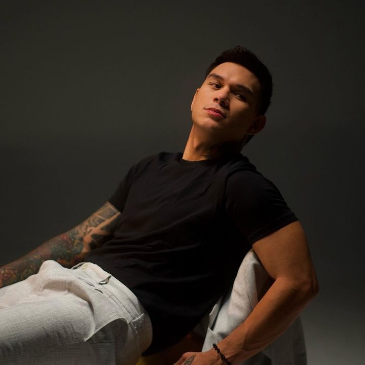 Zeus Collins @zeuscollins91