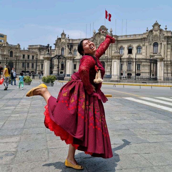 La cholita lu 🇵🇪 @lacholitaluoficial