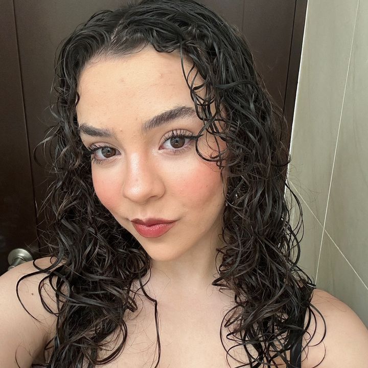 María🧡 @mariaperroni_garza